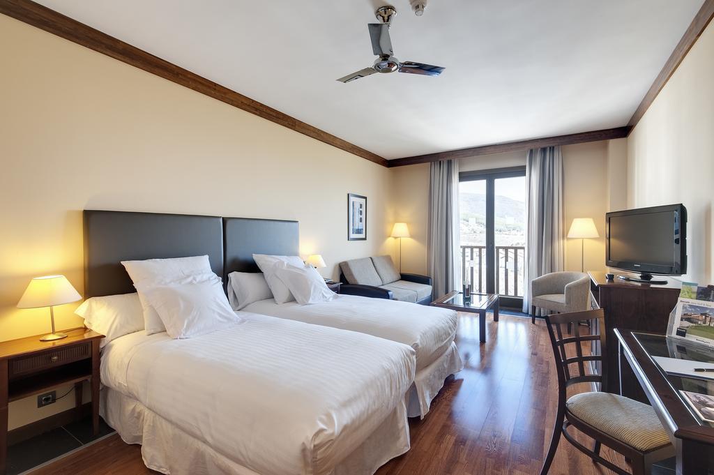 Hotel & Spa Real Badaguas Jaca Exterior photo